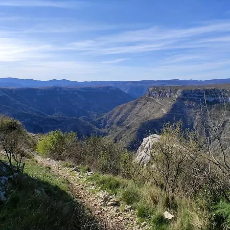 De Navacelles *
