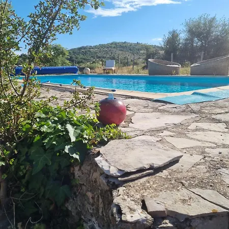 Albergue De Navacelles *