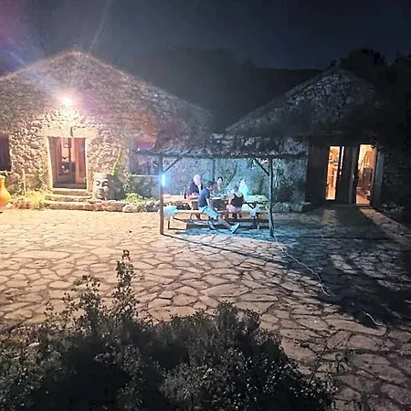 De Navacelles Hostal