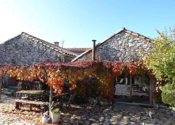 بيت شباب De Navacelles