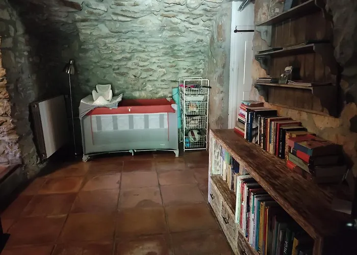 De Navacelles بيت شباب Blandas